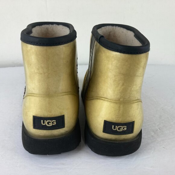 UGG Womens Sz 6 Clear Mini Boots Natural Black Sheepskin Lined Rain Winter Boots - Picture 5 of 7